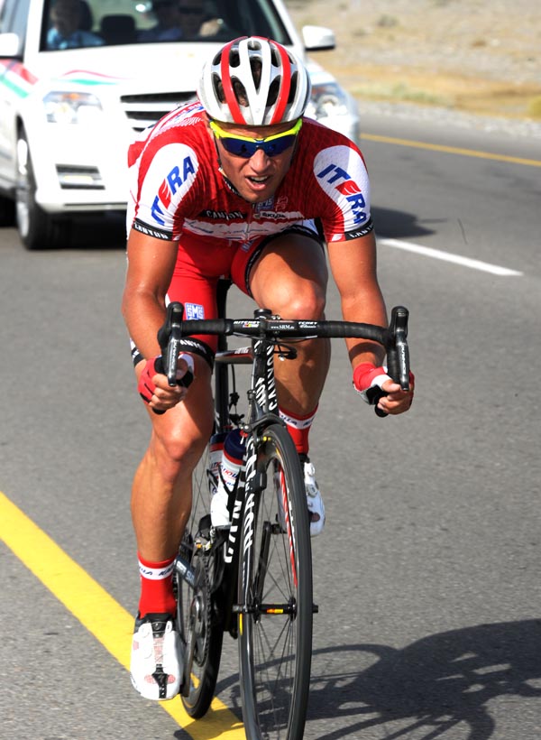 Mikhail Ignatiev goes solo, Tour of Oman 2012, stage one