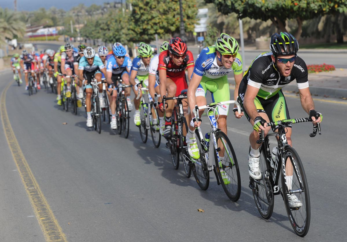 Matt Goss chases, Tour of Oman 2012, stage four