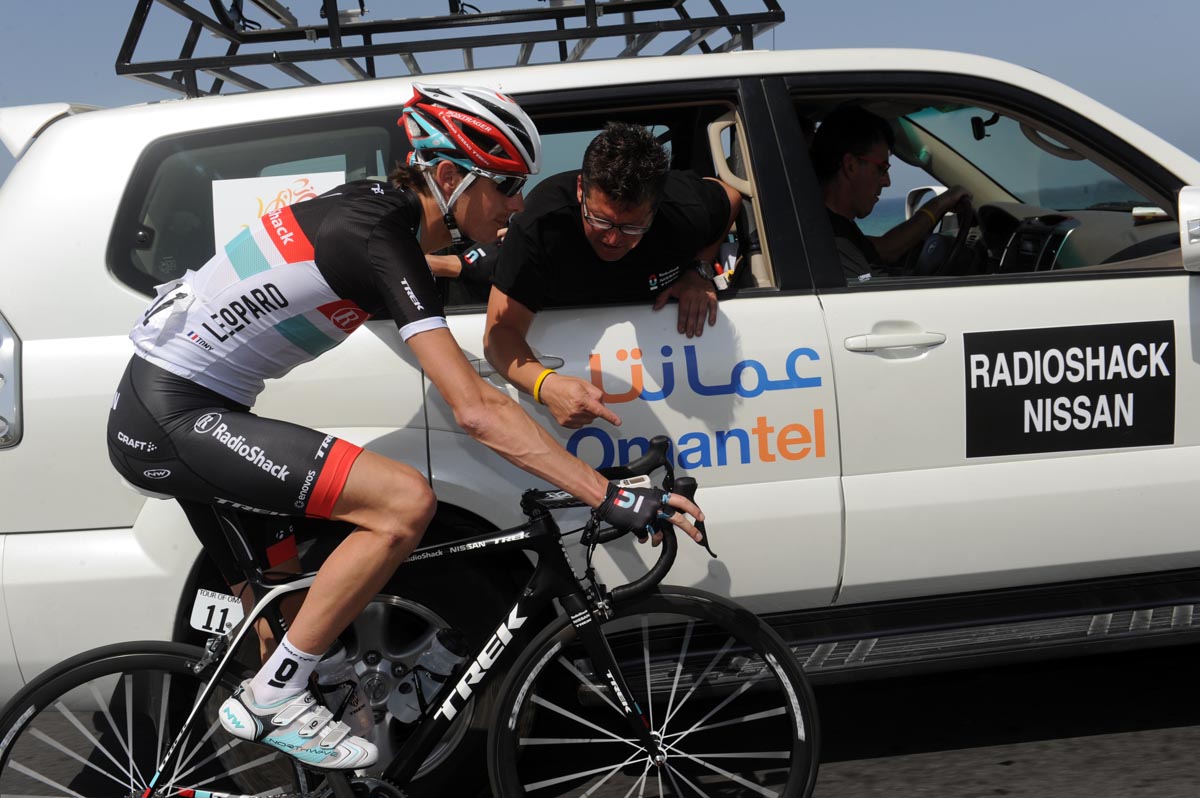 Andy Schleck and mechanic, Tour of Oman 2012, stage five