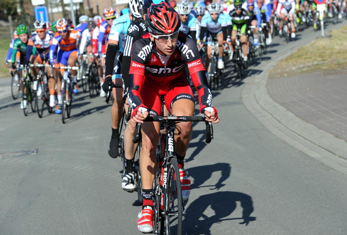 Taylor Phinney chases, Omloop Het Nieuwsblad 2012