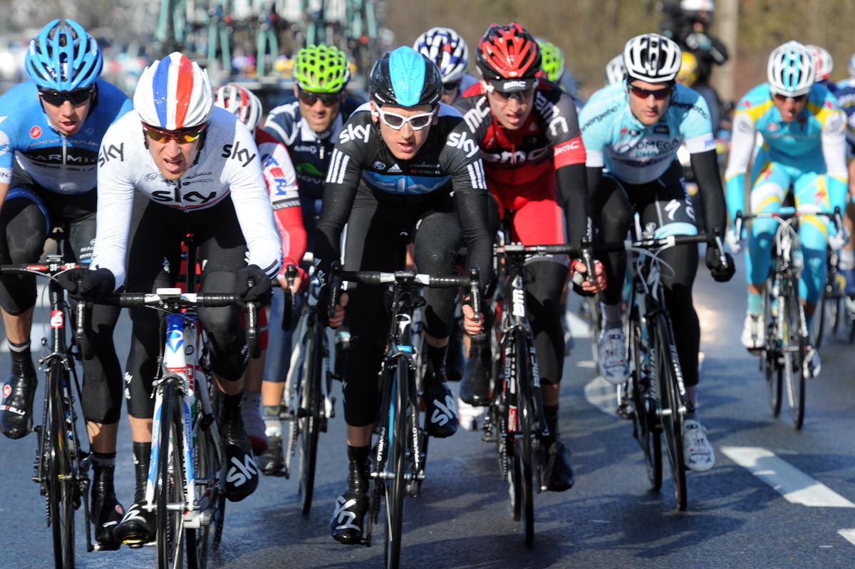 Bradley Wiggins and Geraint Thomas in escape, Paris-Nice 2012, stage two
