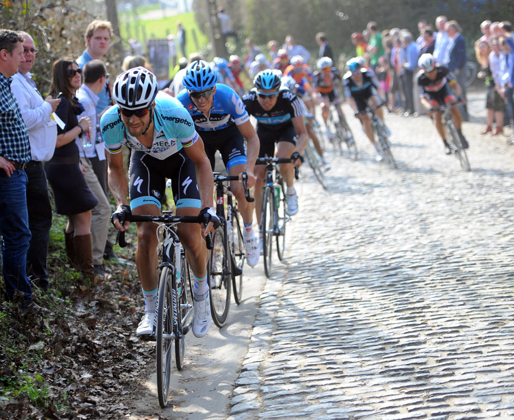 Tom Boonen attacks on Taaienberg, E3 Prijs Vlaanderen-Harelbeke 2012