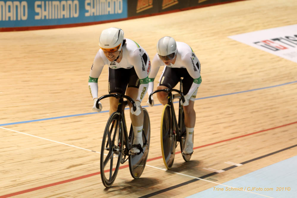 Anna Meares Kaarle McCulloch team sprint 2012 world track championships.jpg 2012 world track championships, anna meares