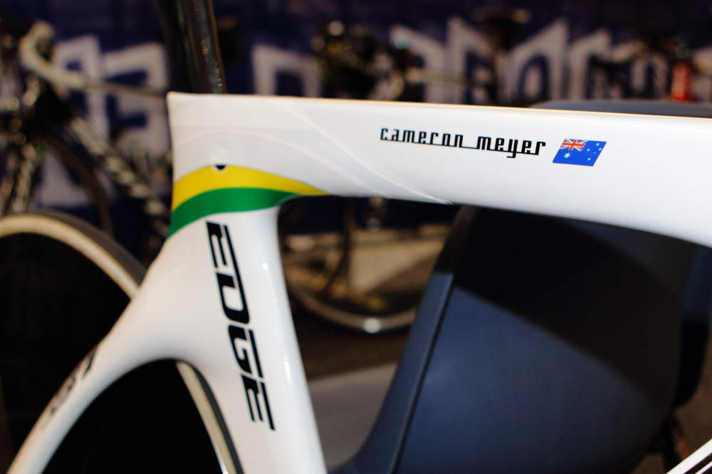 Cameron Meyer bike rainbow bands covered 2012 track.jpg cameron meyer, bike