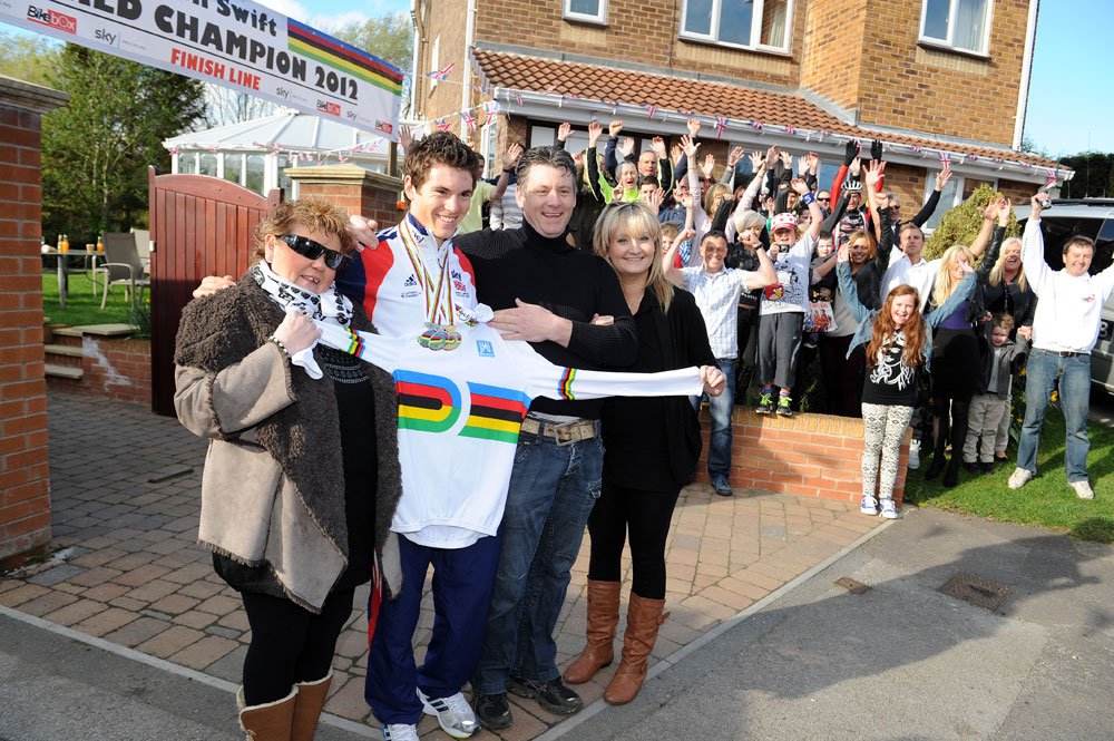Ben Swift with family and friends, Ben Swift homecoming, 10 April 2012