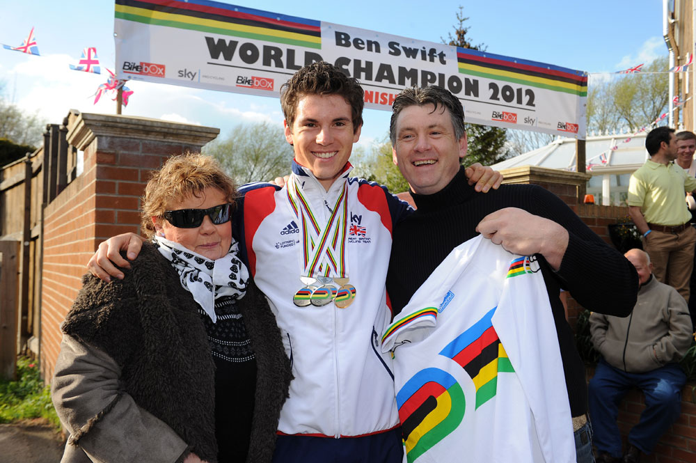 Ben Swift with parents, Ben Swift homecoming, 10 April 2012