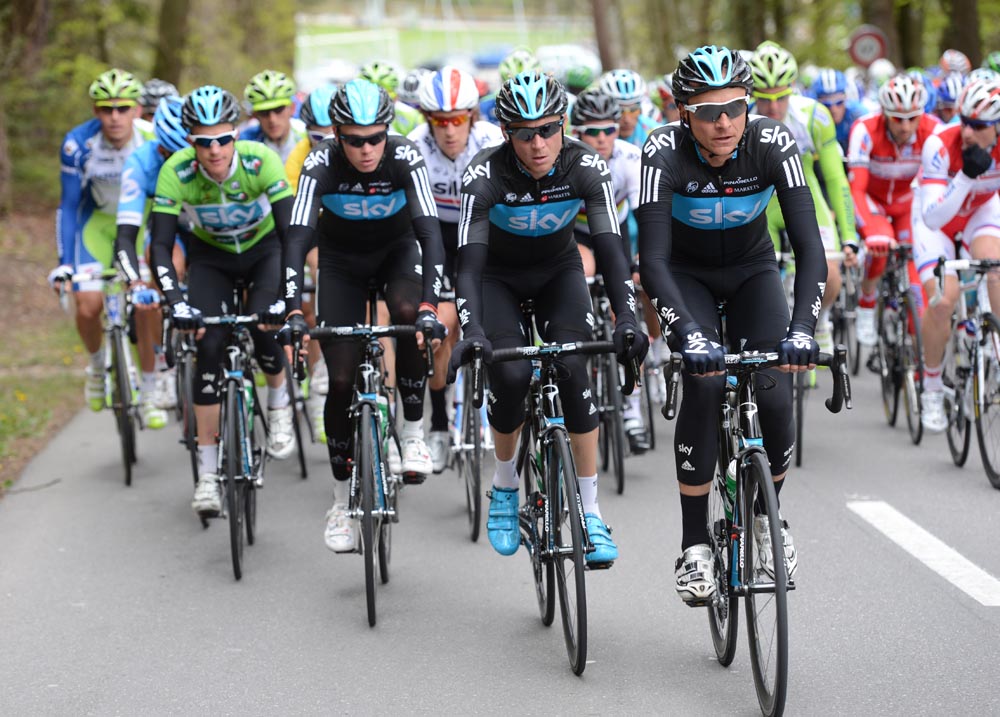 Danny Pate and Sky chase, Tour de Romandie 2012, stage one