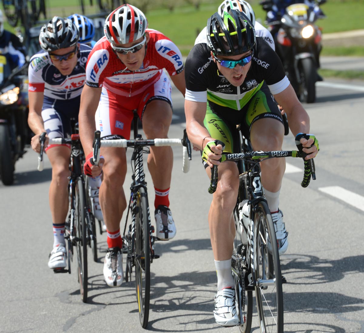 Leigh Howard leads escape group, Tour de Romandie 2012, stage three