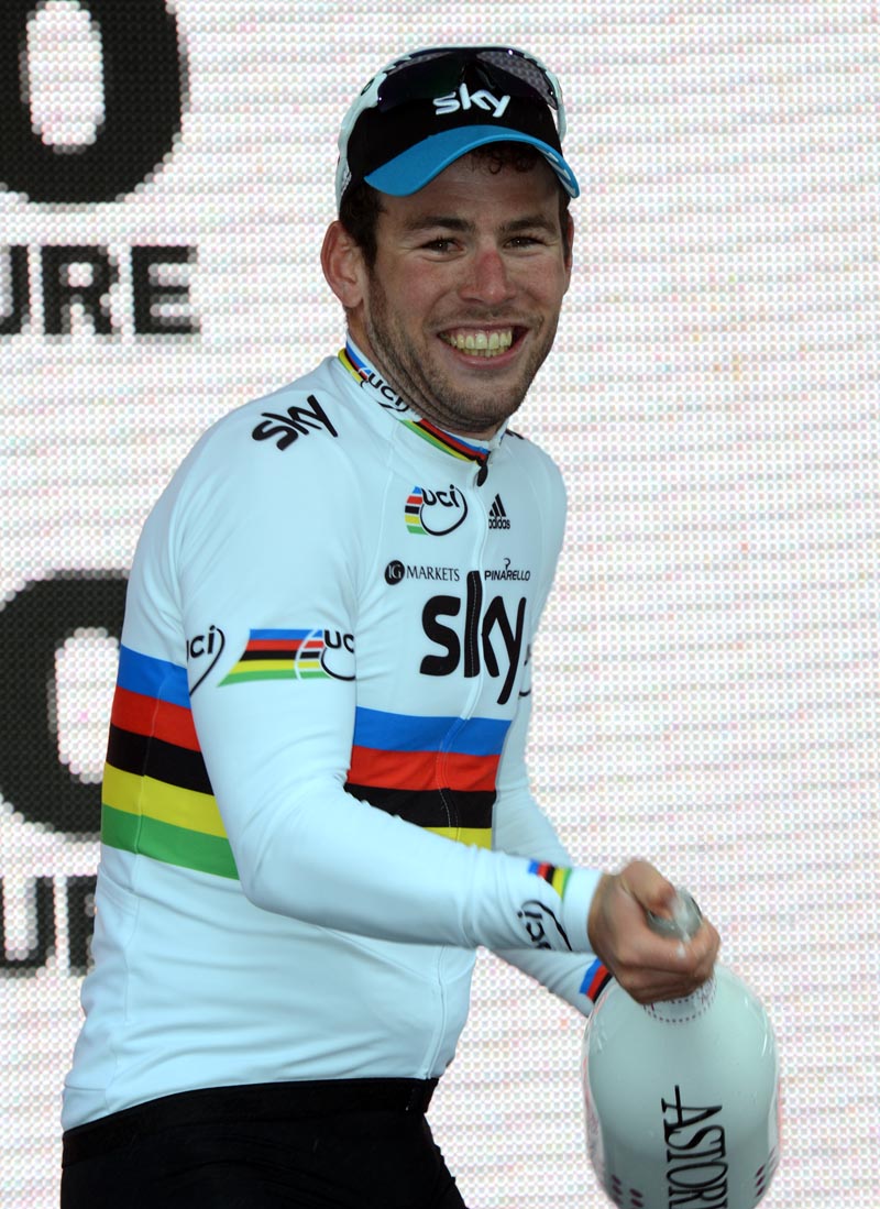 Mark Cavendish on podium, Giro d'Italia 2012, stage two