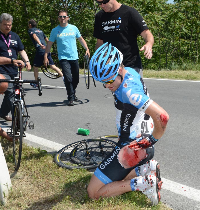 Tyler Farrar crashes, Giro d'Italia 2012, stage six