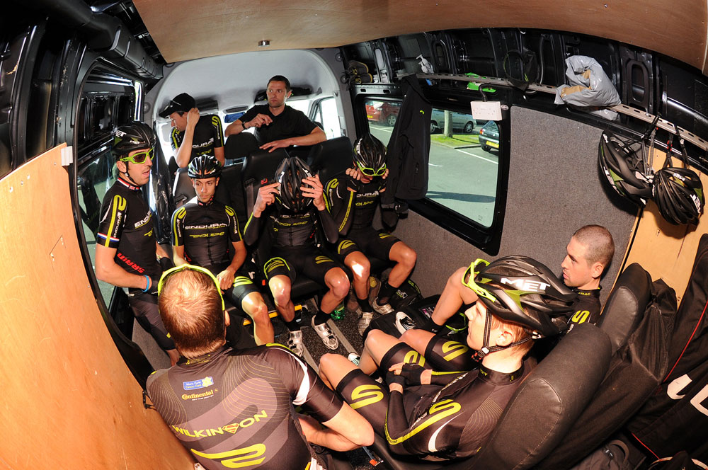 Endura team talk, Lincoln Grand Prix 2012