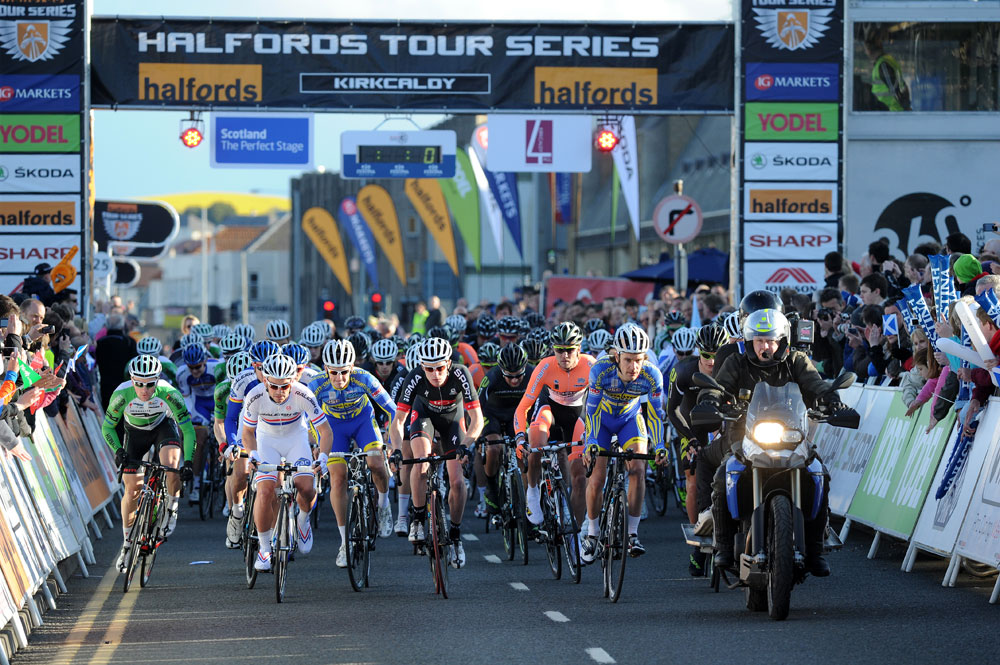Start, Tour Series 2012, round one, Kirkcaldy