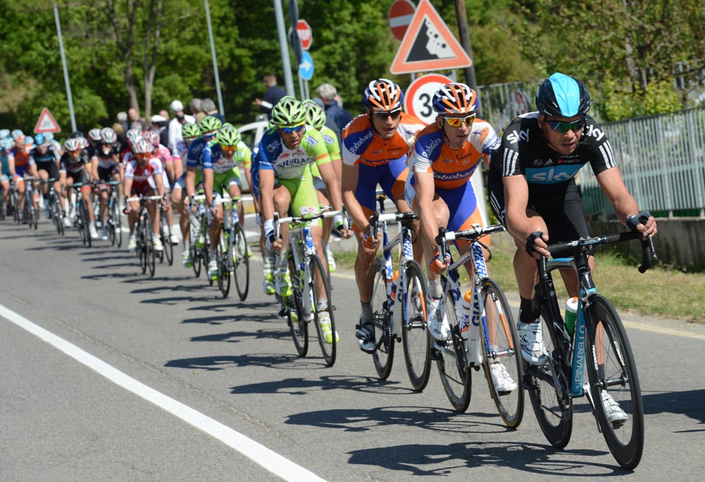 Jeremy Hunt chases, Giro d'Italia 2012, stage 11