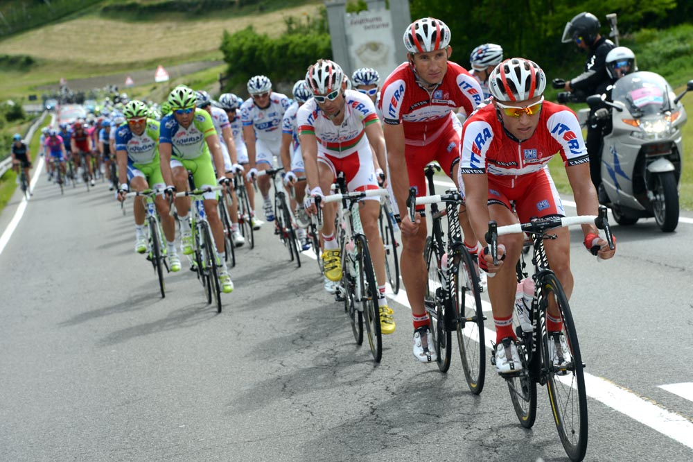 Katusha chase, Giro d'Italia 2012, stage 16