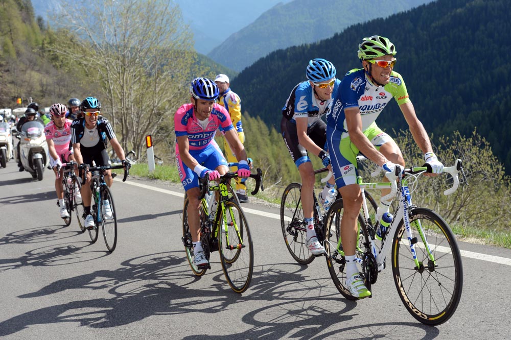 Ivan Basso leads escape, Giro d'Italia 2012, stage 17
