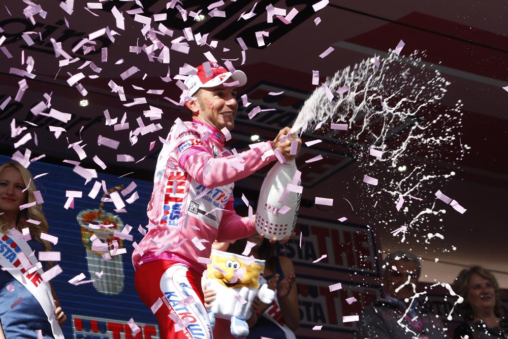 Joaquin Rodriguez on podium, Giro d'Italia 2012, stage 17