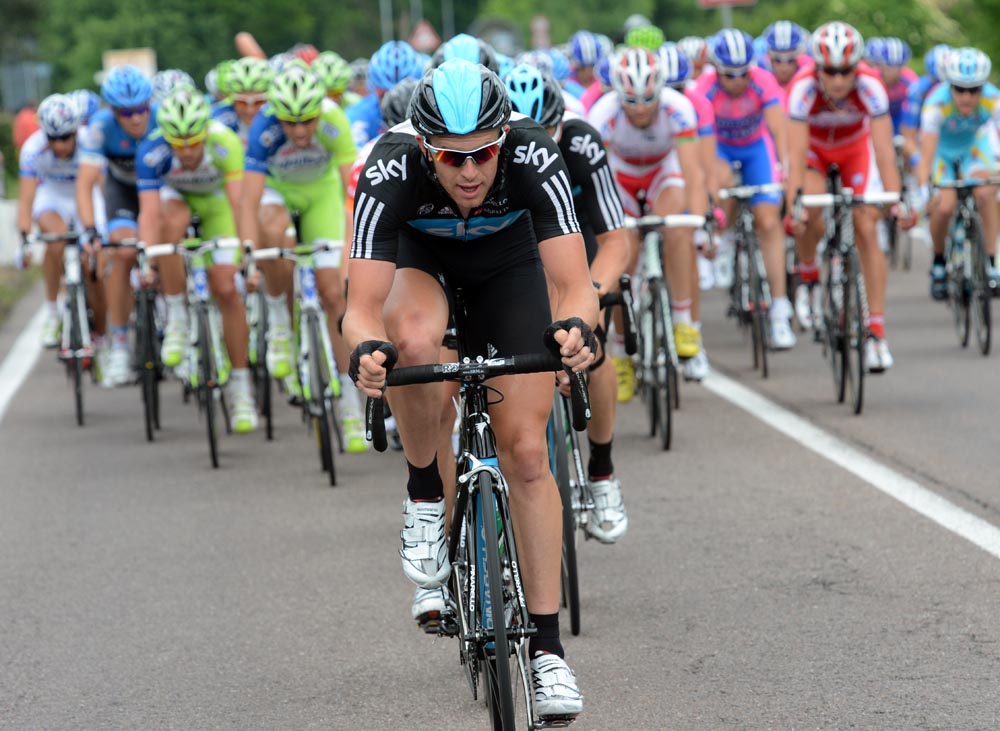 Ian Stannard chases, Giro d'Italia 2012, stage 18