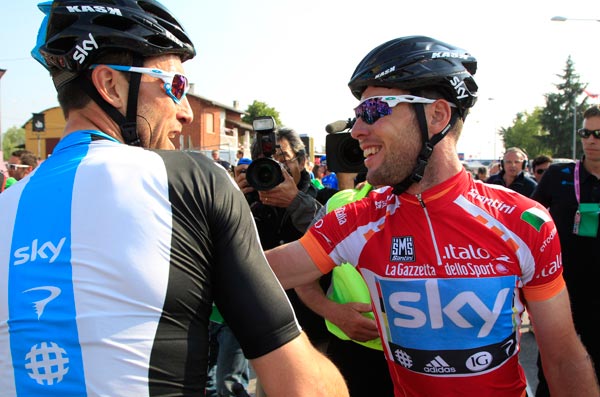 Bernhard Eisel and Mark Cavendish, Giro d'Italia 2012 Bernhard Eisel and Mark Cavendish, Giro d'Italia 2012