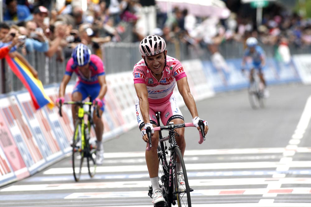 Joaquin Rodriguez hits the line, Giro d'Italia 2012, stage 19