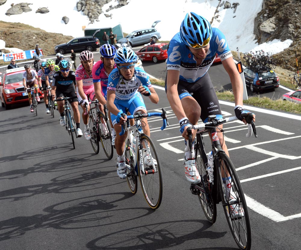 Ryder Hesjedal chases, Giro d'Italia 2012, stage 20