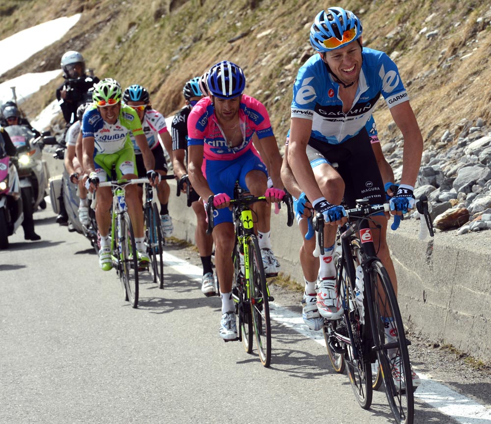 Ryder Hesjedal chases De Gendt, Giro d'Italia 2012, stage 20