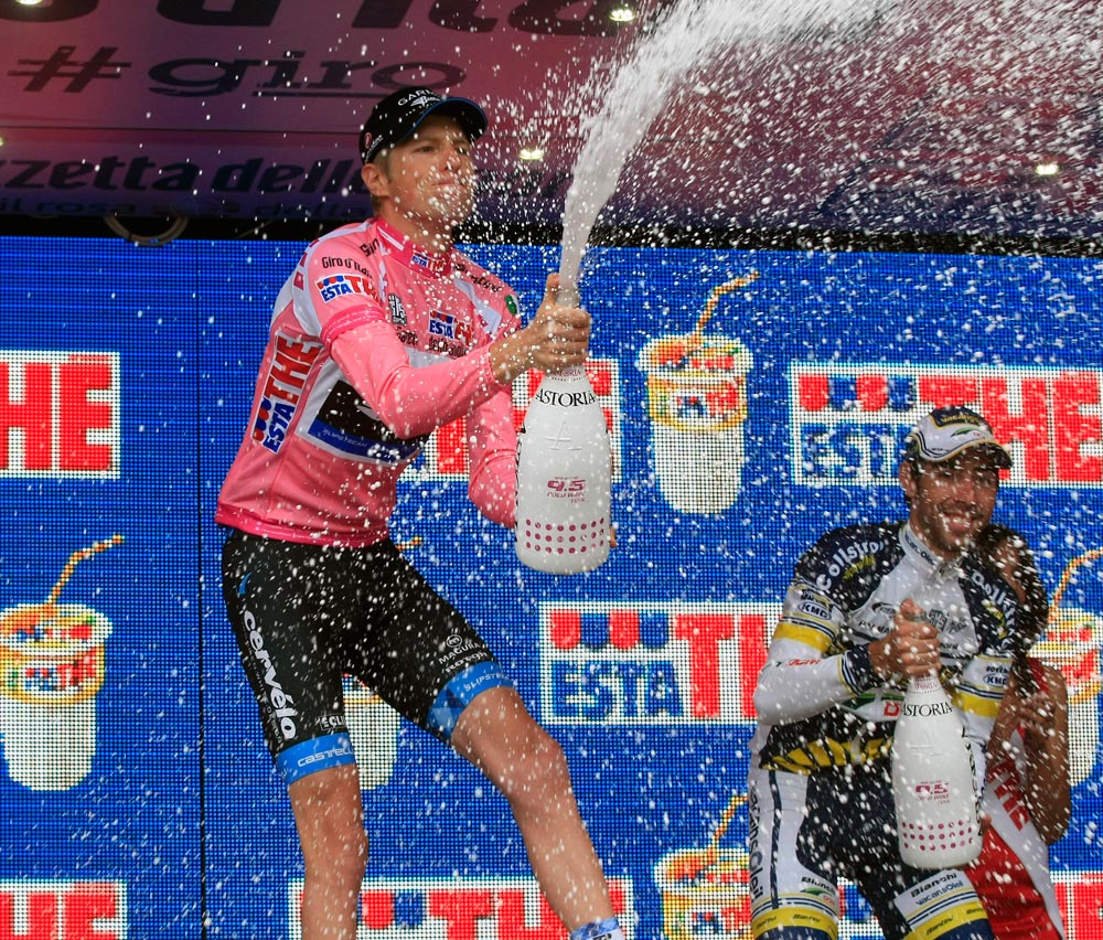 Ryder Hesjedal celebrates his win, Giro d'Italia 2012, stage 21