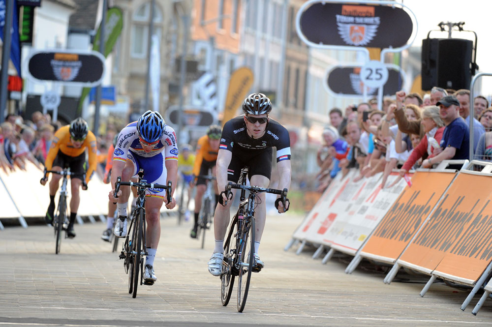 Ed Clancy wins, Tour Series 2012, round 6, Peterborough