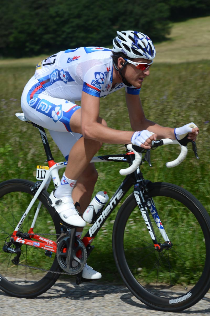 Roux chases, Criterium du Dauphine 2012, stage two