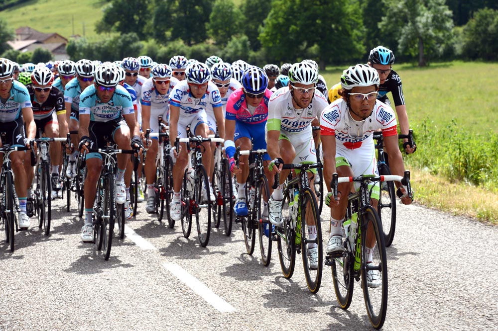 Yukihiro Doi chases, Criterium du Dauphine 2012, stage three