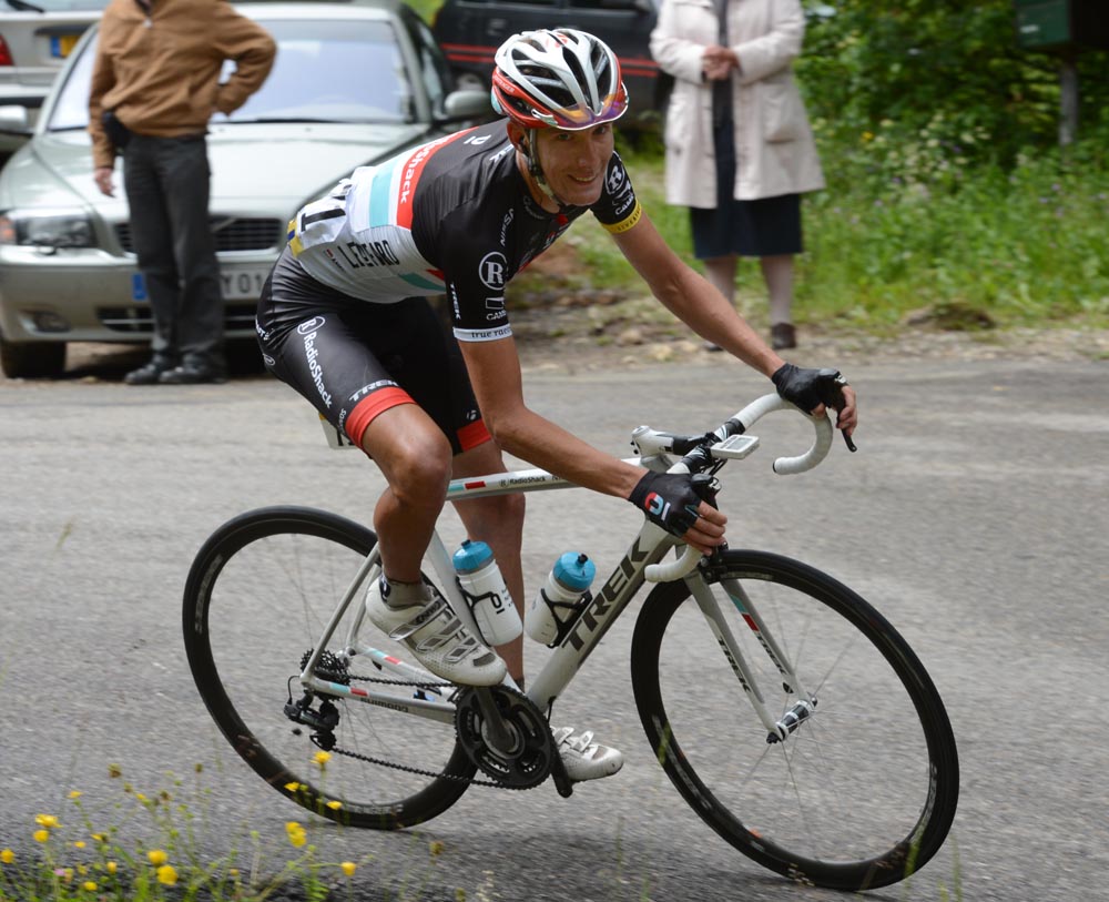 Andy Schleck dropped, Criterium du Dauphine 2012, stage five