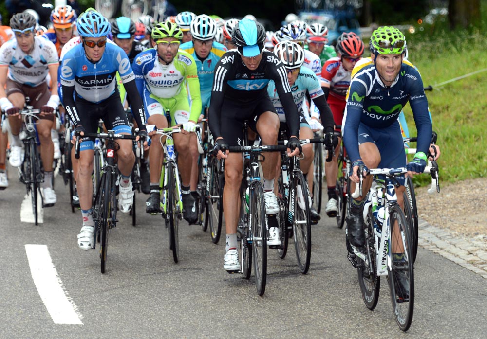 Alejandro Valverde chases, Tour de Suisse 2012, stage four