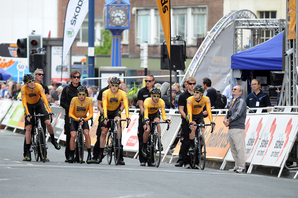 Endura start team time trial, Tour Series 2012, Stoke-on-Trent