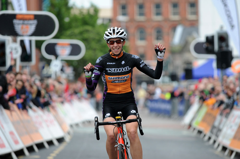 Helen Wyman wins Johnson's Health Tech GP, Tour Series 2012, Stoke-on-Trent