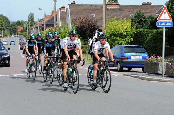 Drag to finish in Seraing, Tour de France 2012, stage one recce ride