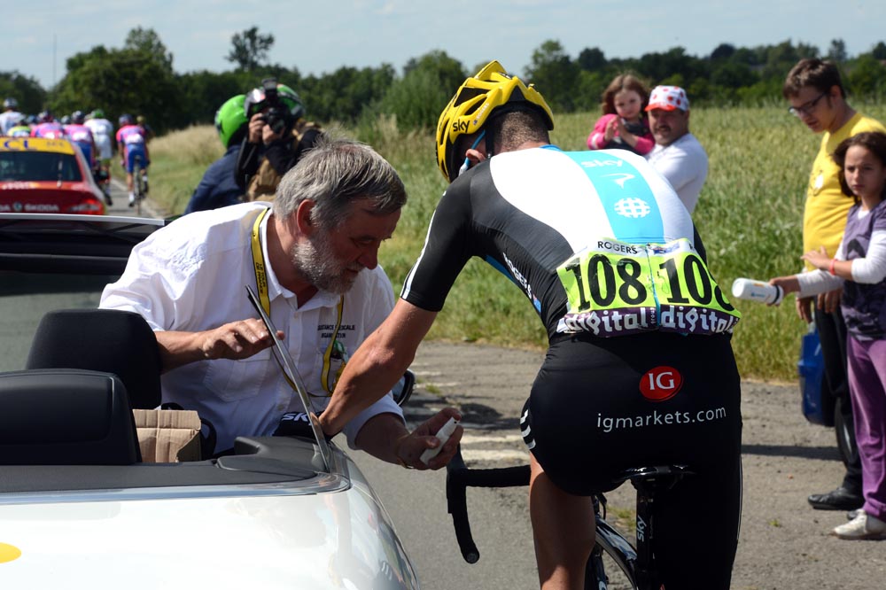 Michael Rogers and doctor, Tour de France 2012, stage two