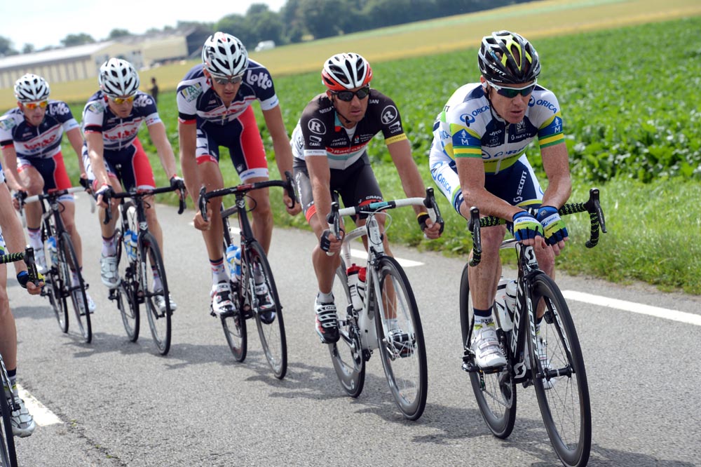 Stuart O'Grady chases, Tour de France 2012, stage five