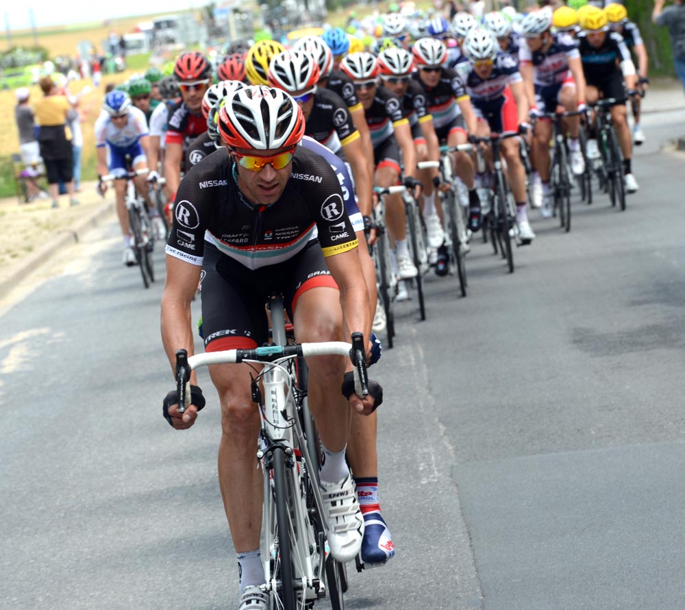 Jens Voigt chases, Tour de France 2012, stage six