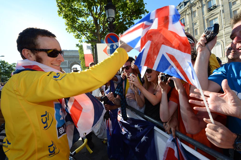 Bradley Wiggins and fans, Tour de France 2012, stage 20