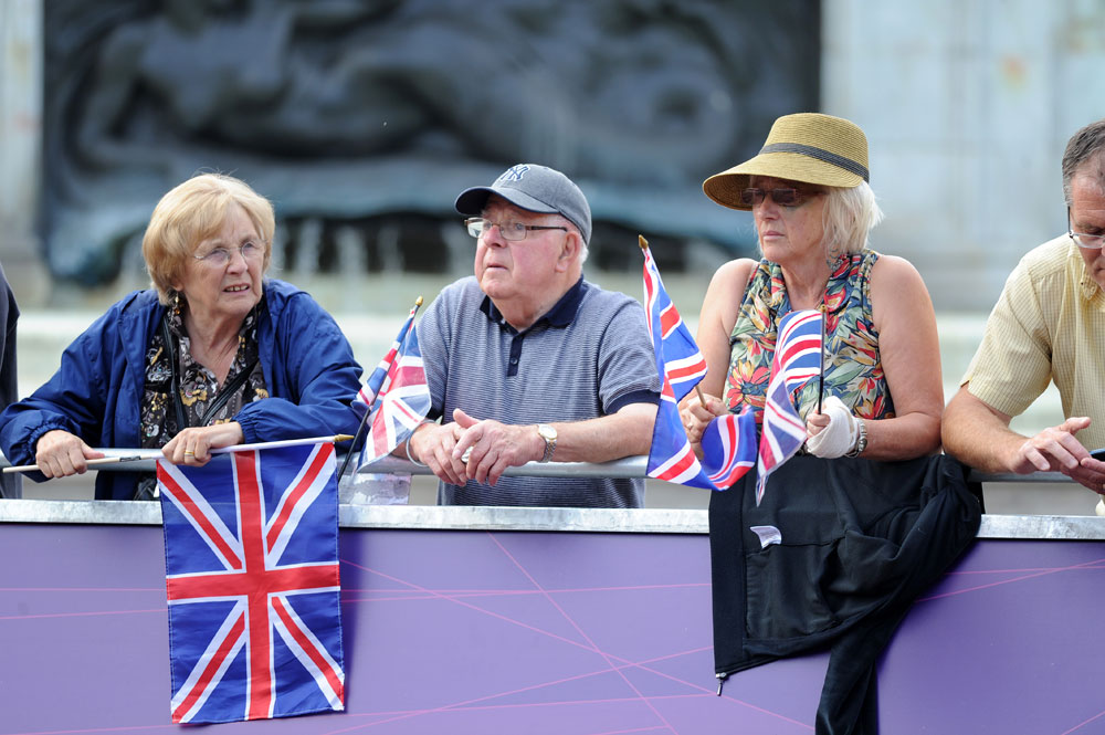 Morning crowds, London 2012 Olympic men's road race