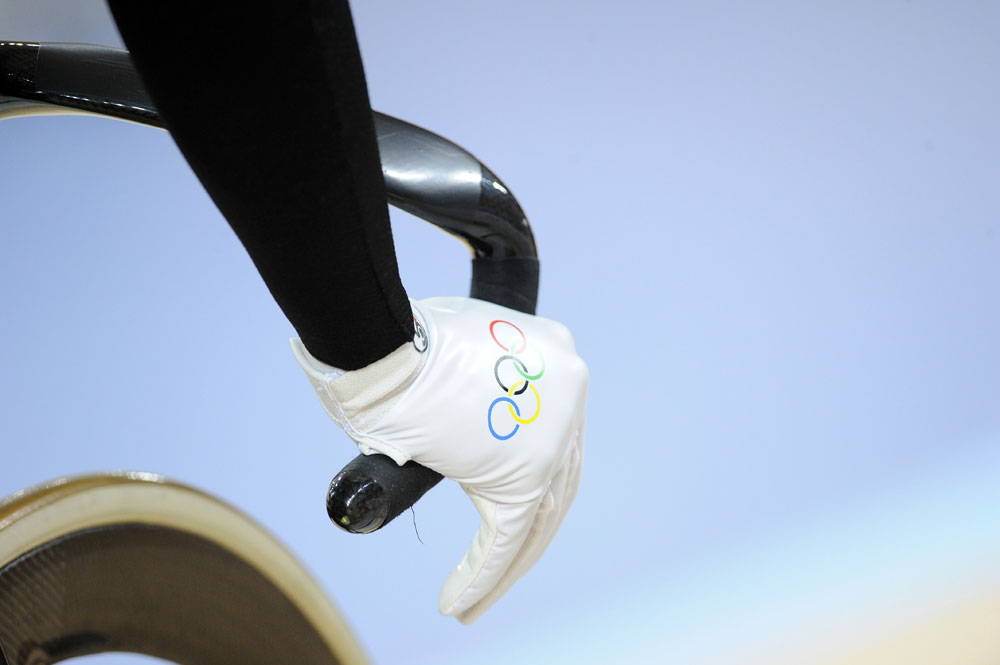 london12-track2-aj-Awang-glove.jpg Awang gloves, London 2012 Olympic Games, track day three morning session