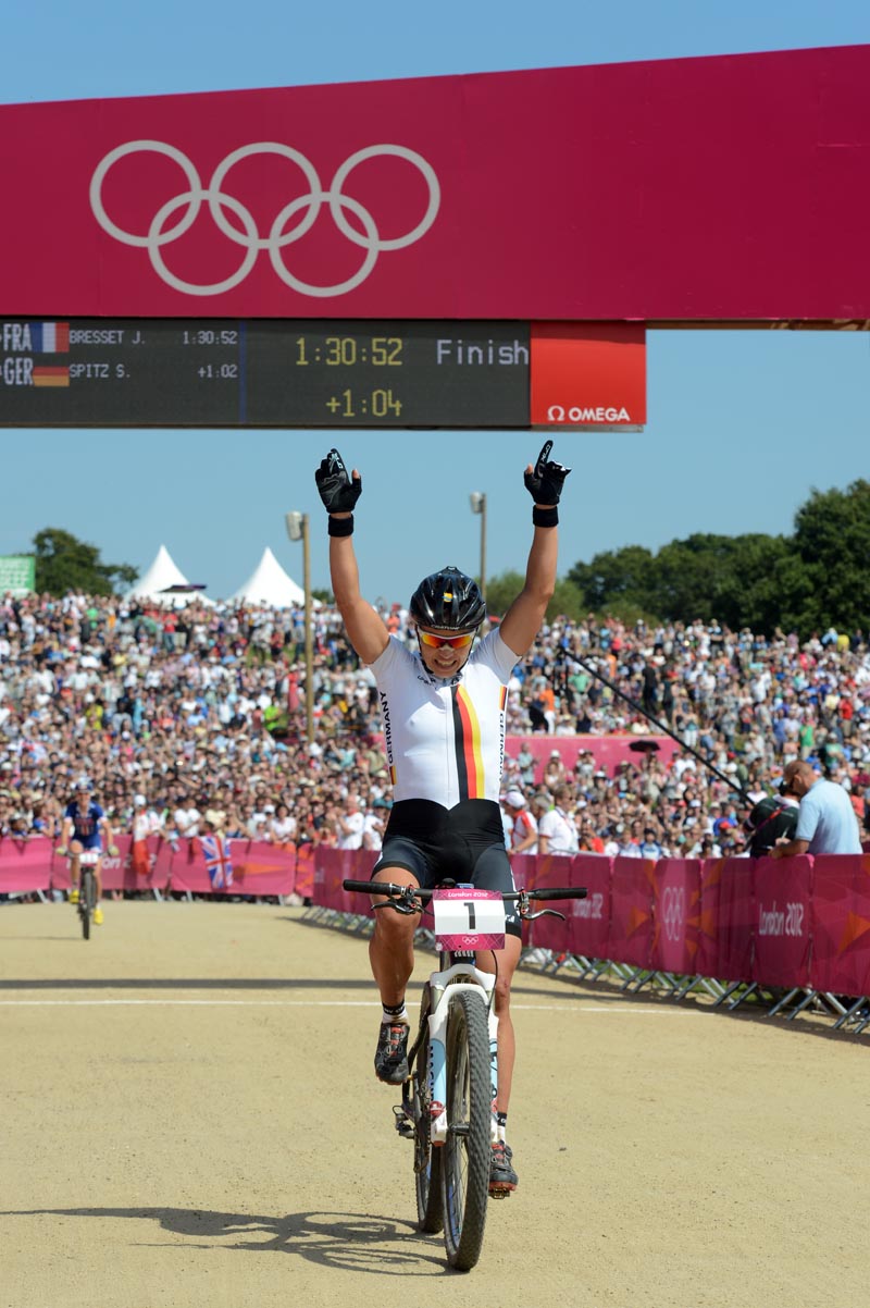 Sabine Spitz takes silver, Women's mountain biking, London 2012 Olympic Games