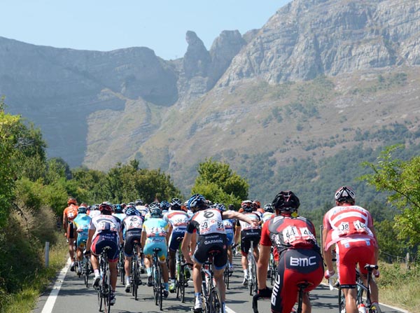 vuelta, stage four, 4, froome, contador, valverde, rodriguez, sky, saxo, katusha