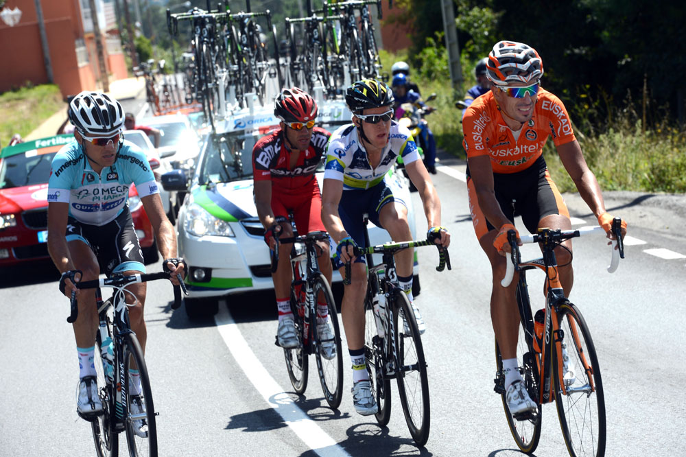Astarloza leads escape, Vuelta a Espana 2012, stage 12