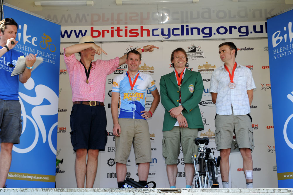 Michael Hutchinson wins Brompton World Champs, Bike Blenheim Palace 2012
