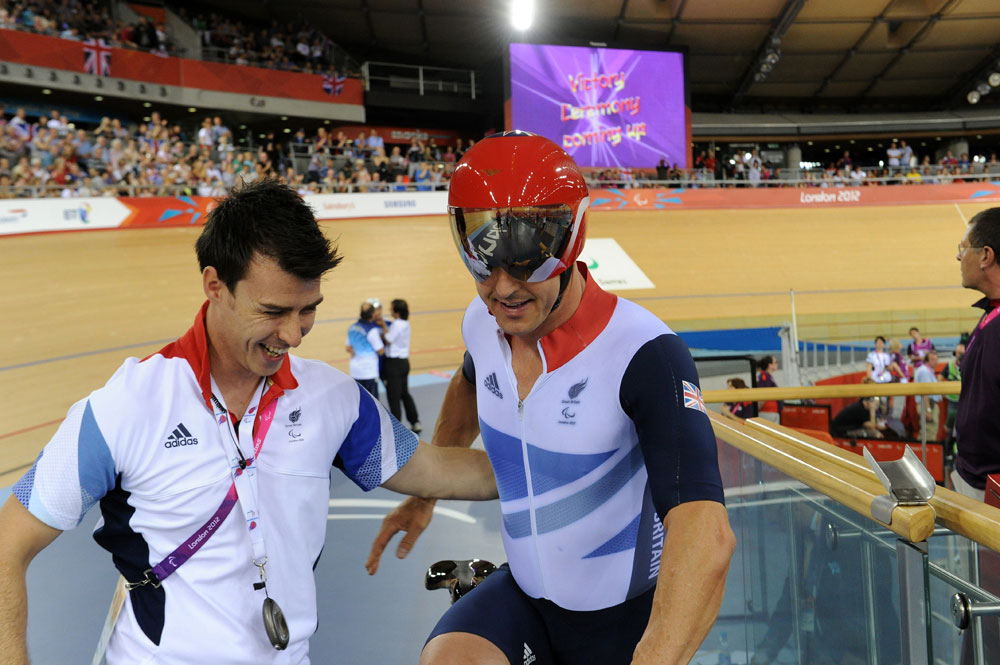 para12-track-day2-am-Colbourne-Record-2.jpg Mark Colbourne sets new world record in pursuit, London 2012 Paralympic Games, track day two, morning session
