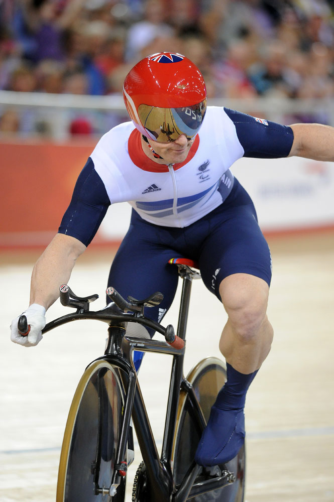 Jody Cundy puts hand up, London 2012 Paralympic Games, track day two, afternoon