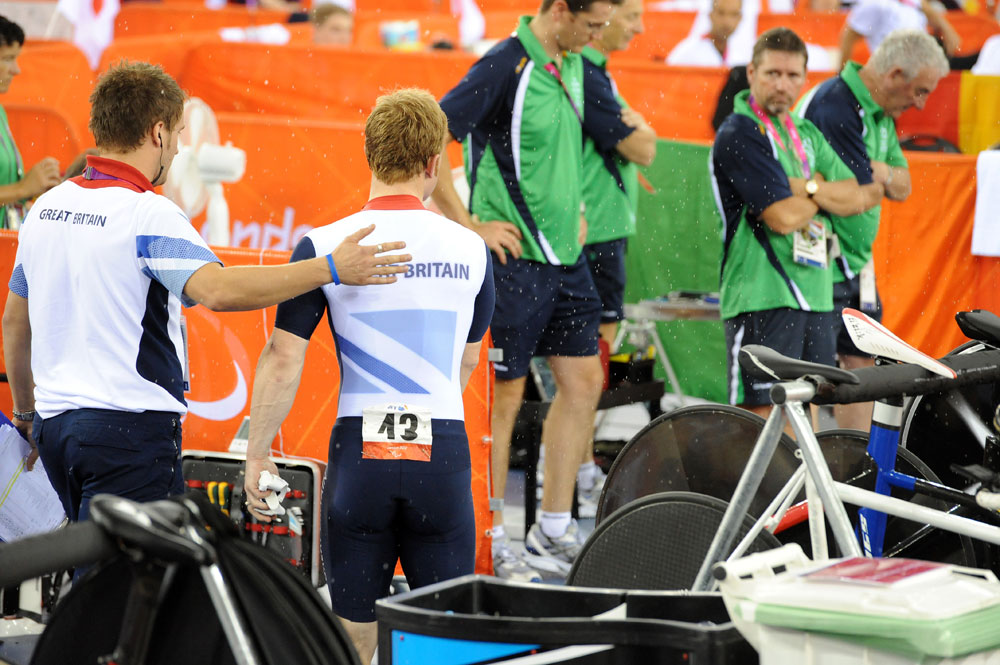 Jody Cundy angry after elimination, London 2012 Paralympic Games, track day two, afternoon