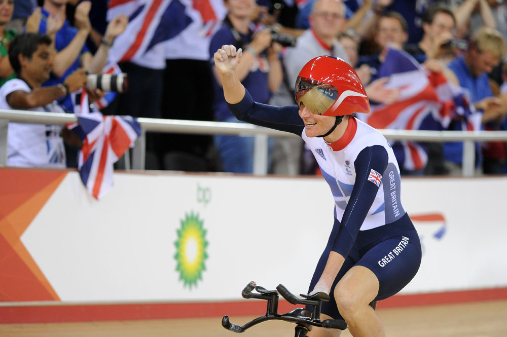 Sarah Storey celebrates, London 2012 Paralympic Games, track day three afternoon