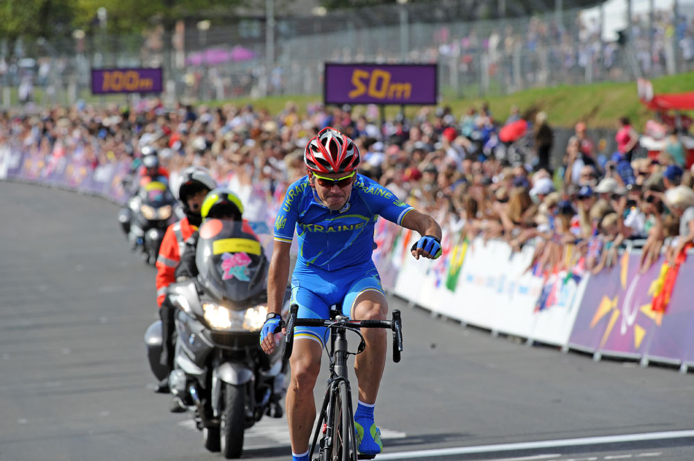 Yegor Dementyev wins, London 2012 Paralympic Games, road cycling day two