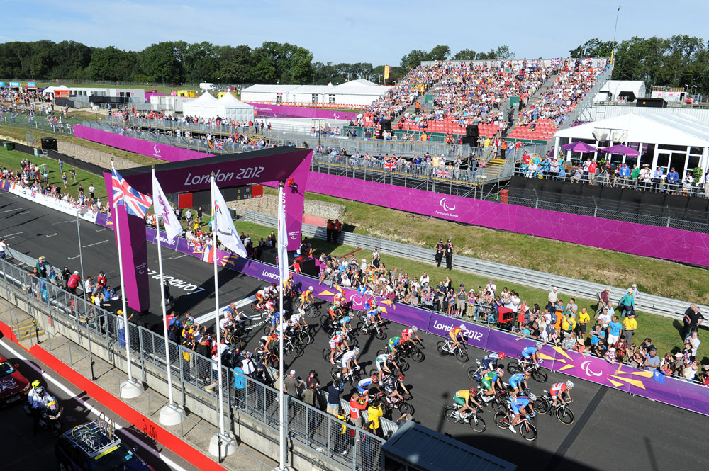 Men's C4-5 road race start, London 2012 Paralympic Games, road cycling day two